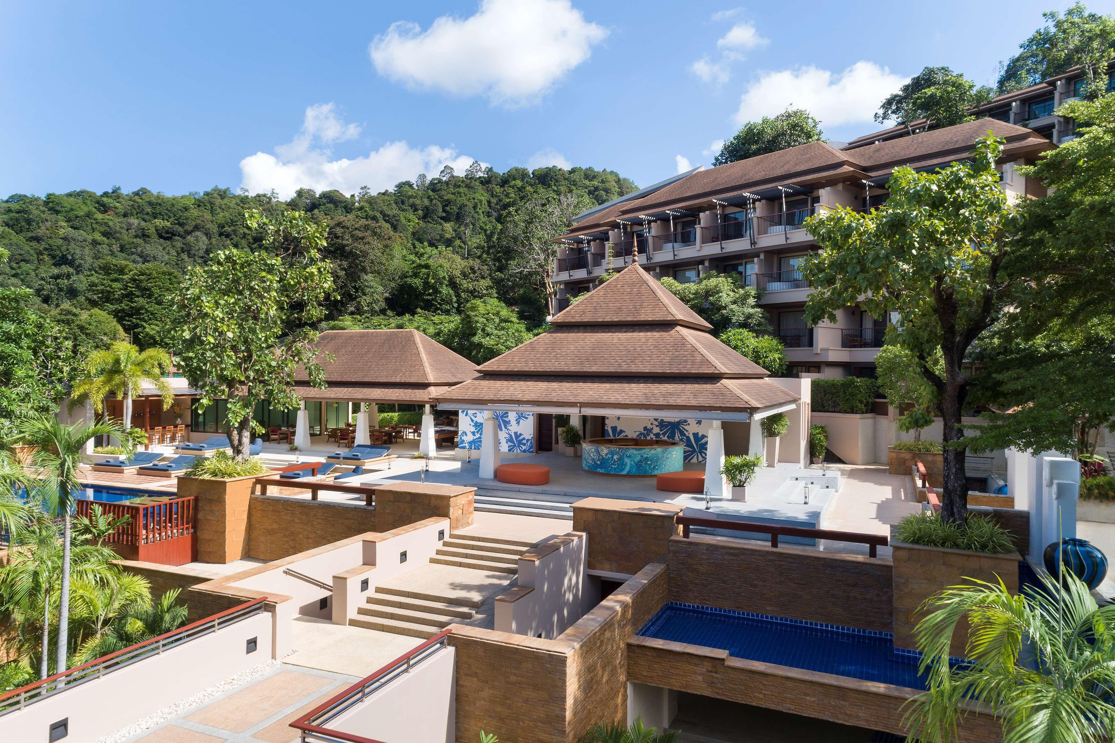 Avani Ao Nang Cliff Krabi Resort Exterior foto